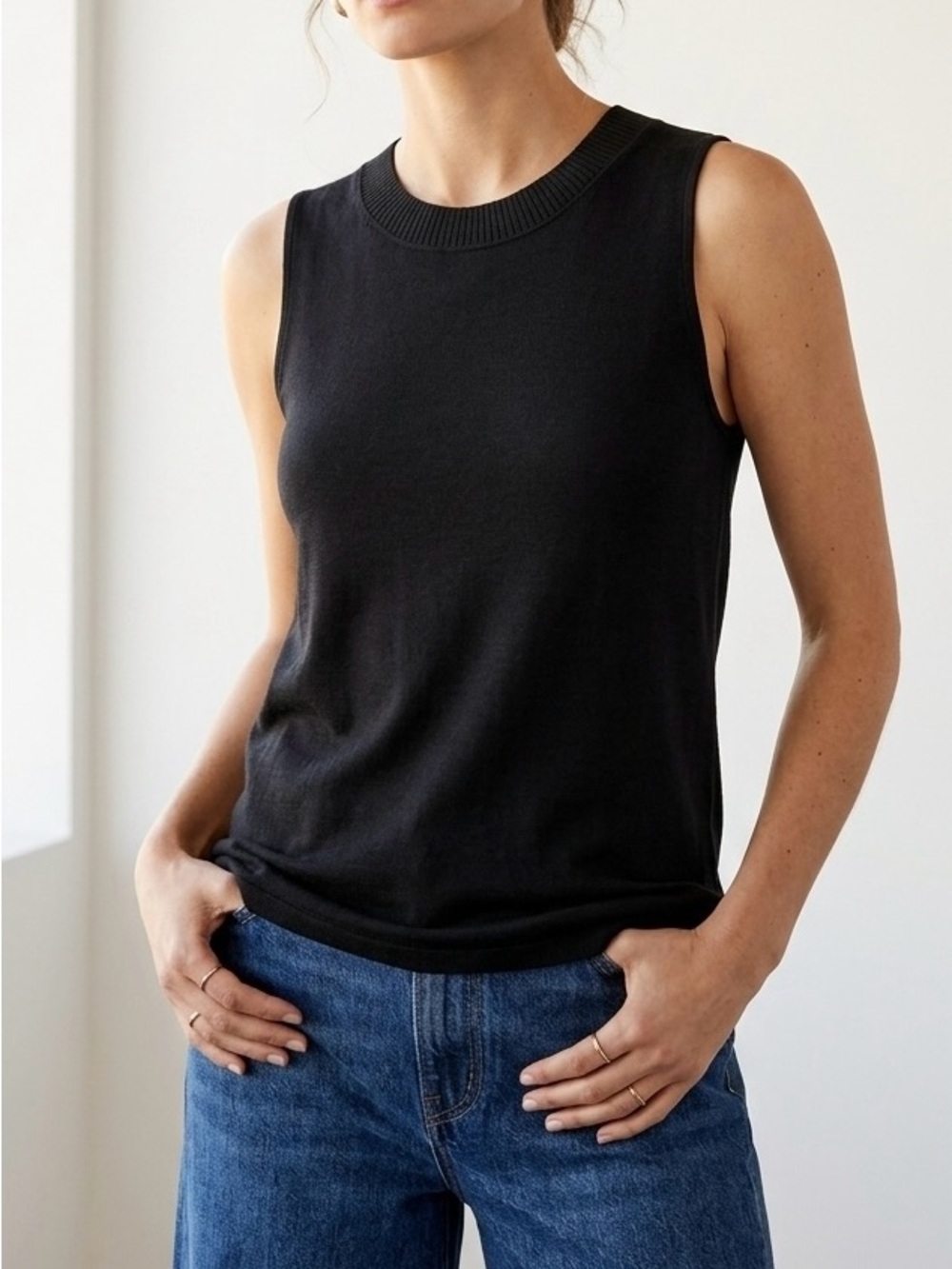 Banana Republic Factory Black Rib-Trim Tank Top XS Quiet Luxury Elevated Basic